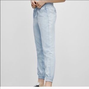 Aritzia Light Jean Joggers